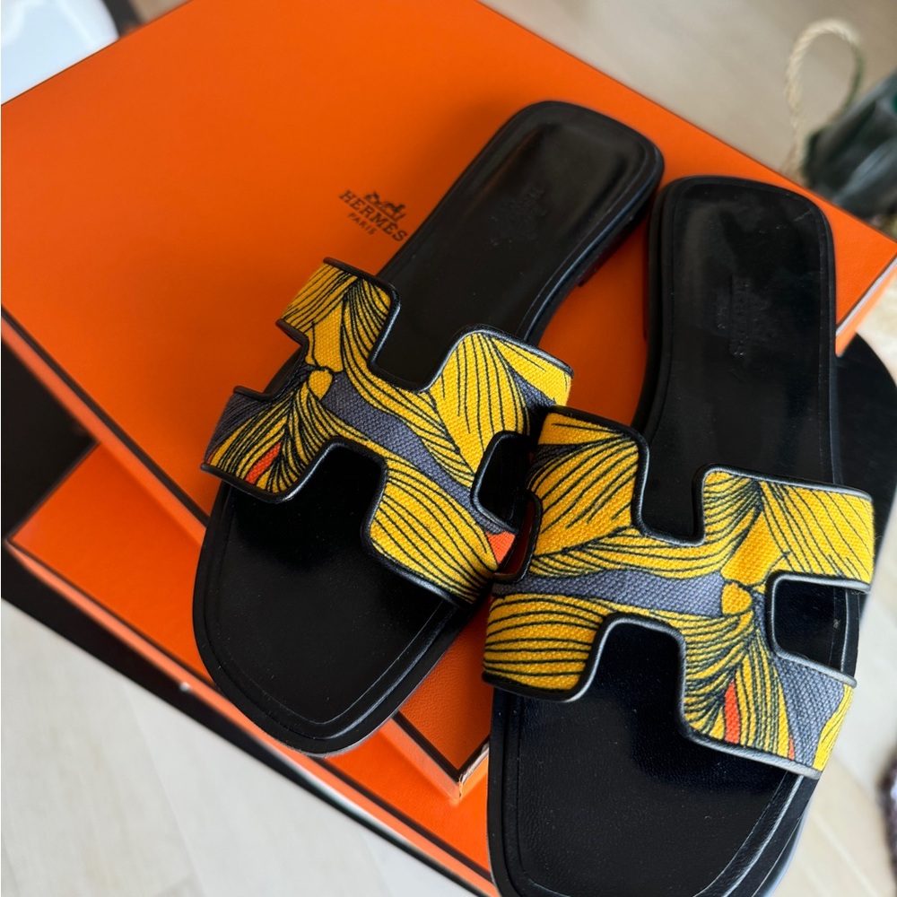 Hermes slipper